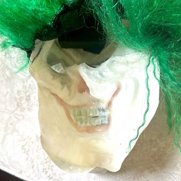 Creepy, Scary Clown Mask - Halloween - Costume - Picture 3 of 3